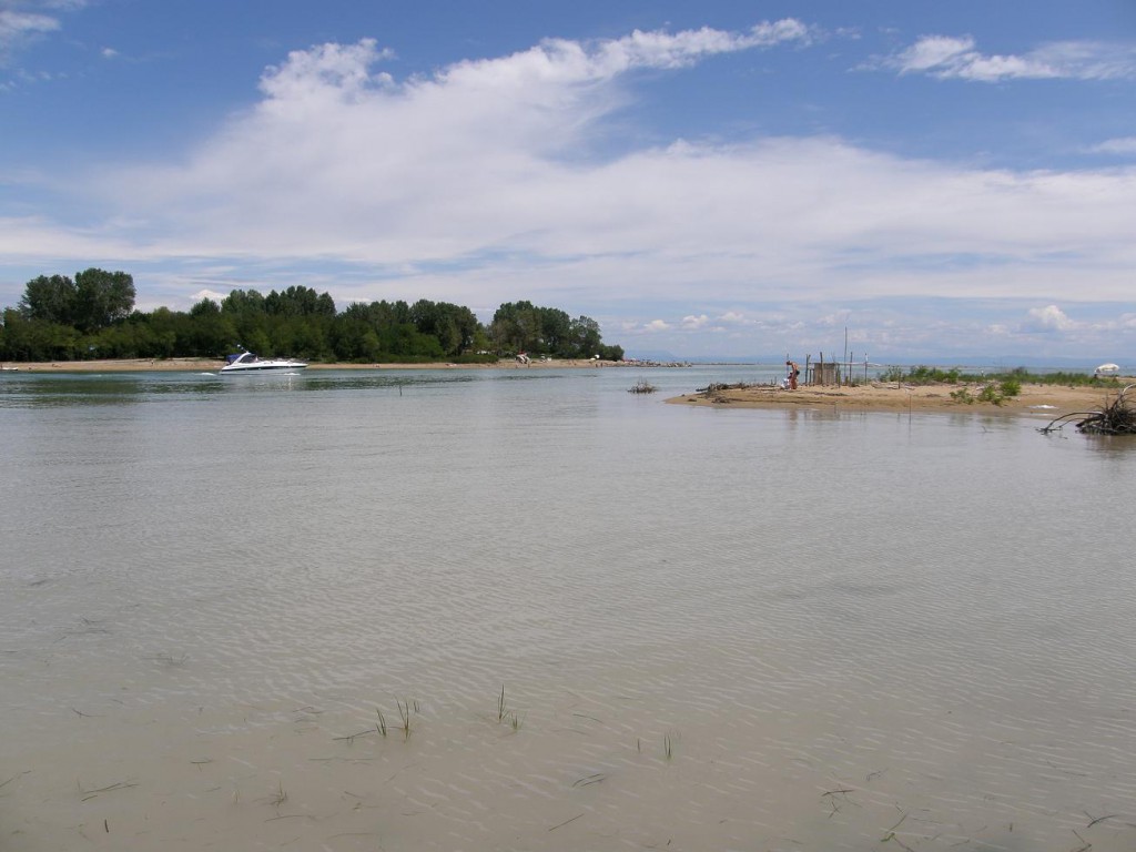 Vtok rieky Fiume Tagliamento do mora